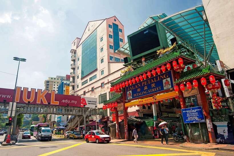 From Kuala Lumpur: City Tour with 21 Attractions - Colonial-era KL and the independence story at Merdeka Square