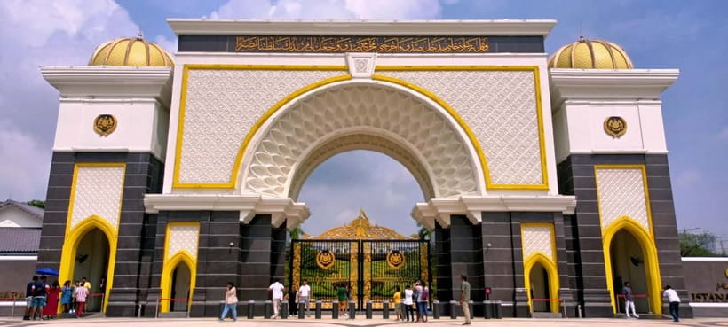 From Kuala Lumpur: City Tour with 21 Attractions - Mosques and viewpoints: National Mosque, Masjid Jamek, and the River of Life