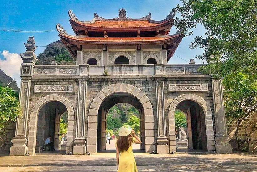 From Ninh Binh: Hoa Lu, Bai Dinh, Trang An, & Mua Cave Tour - Tickets, money math, and what the $28 price really covers