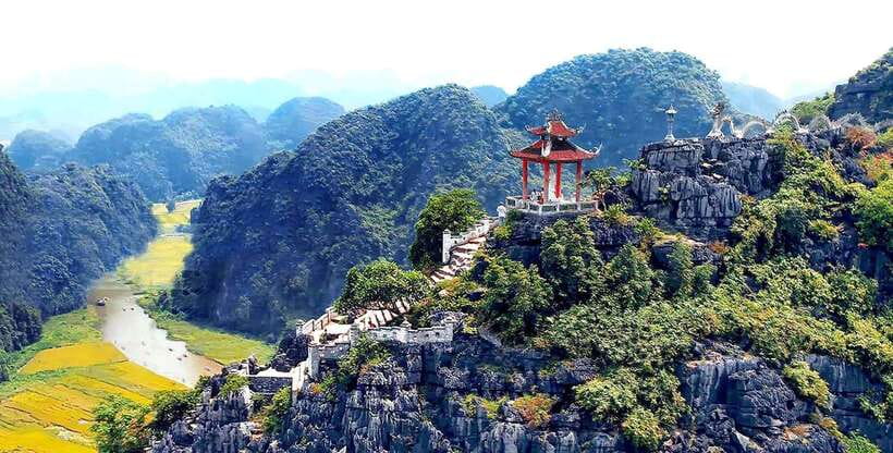 From Ninh Binh: Hoa Lu, Bai Dinh, Trang An, & Mua Cave Tour - The human factor: guides like Dang and Max
