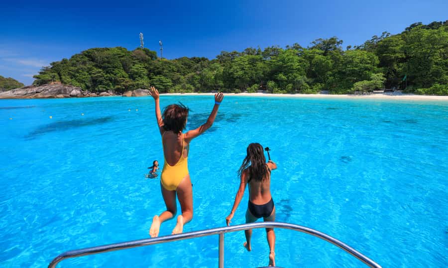 From Phuket or Khaolak : Similan Islands Day Trip - Speedboat Sunrise to the Similans: The Big Picture
