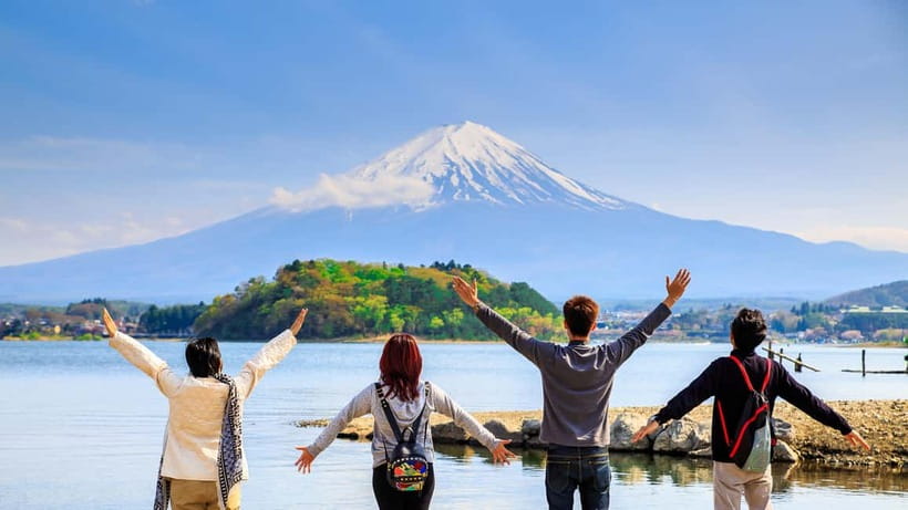 From Tokyo: Must-Visit Mount Fuji Highlight Full-Day Tour - Arakurayama Sengen Park and Chureito Pagoda: the steps that make the view worth it