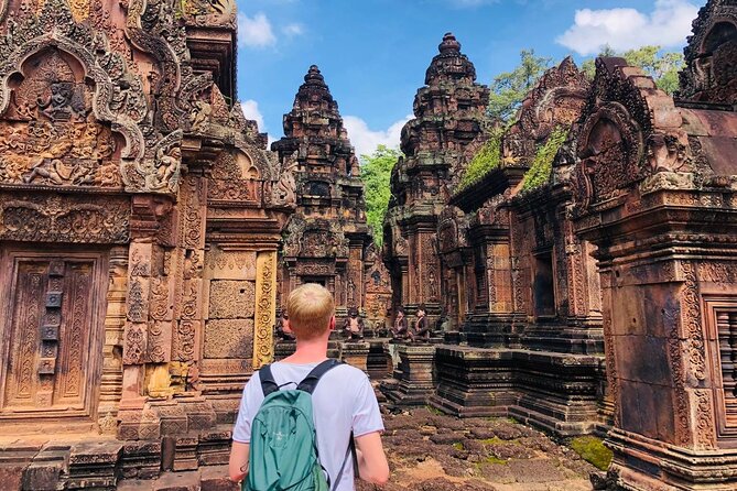 Full-Day Banteay Srei & 4 Temples - Grand Tours Join-in Tour - Ta Som and Neak Pean: finishing with atmosphere (not just more ruins)
