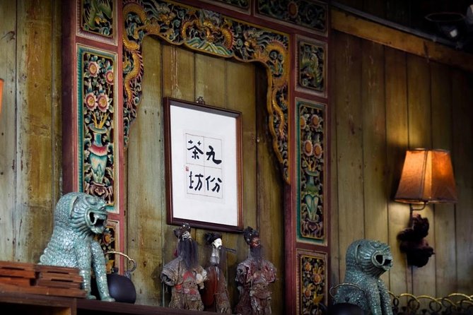 Full-Day Private Northern Taiwan Tour from Taipei with Pickup - Shifen Old Street and the railway lantern scene