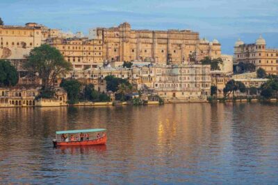 Full-Day Private Udaipur Sightseeing Tour with optional Guide - City Palace: architecture, views, and the weird-and-wonderful museum side