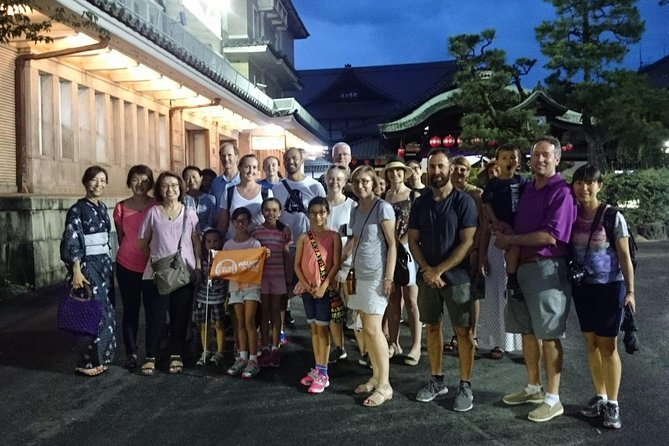 Gion Walking Tour by Night - How group size affects the vibe (and how to choose)
