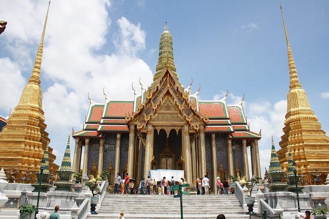 Grand Palace & Temples of Bangkok with experienced guide - Stop 1: Wat Phra Kaew and the Grand Palace complex