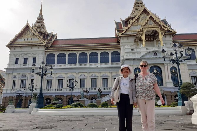 Grand Palace & Temples of Bangkok with experienced guide - Stop 2: Wat Pho and the Thai Traditional Massage School