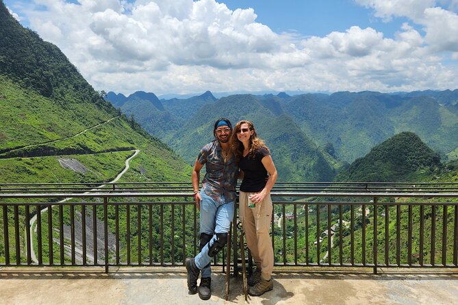 Ha Giang Tour 4 Day-3-Night, English Speaking Guide, Small Group - Day 1: Heaven Gate, Lung Khuy Cave, and a Homestay Night in Yen Minh