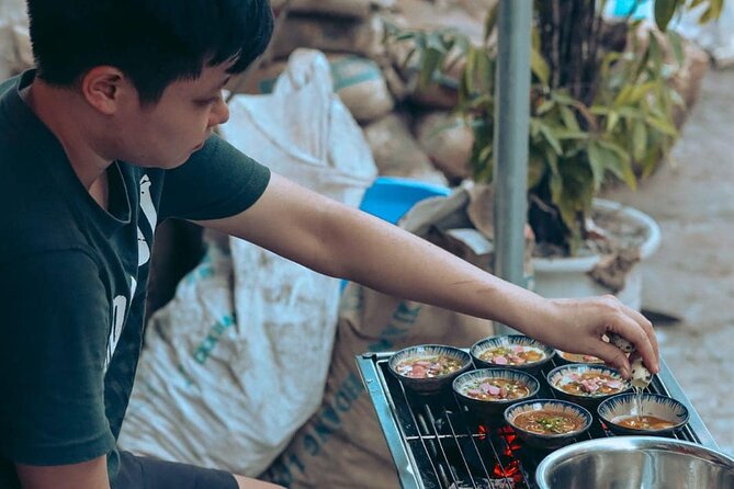 Ha Noi Walking Food Tour, Non Vegetarian,Vegan, vegetarian Option - Where you go: the route around Hoan Kiem, the Night Market, and the Old Quarter