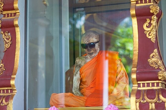 Half Day Highlights Koh Samui Tour - Wat Khunaram (Mummified Monk): A Respectful Stop That Feels Unusual