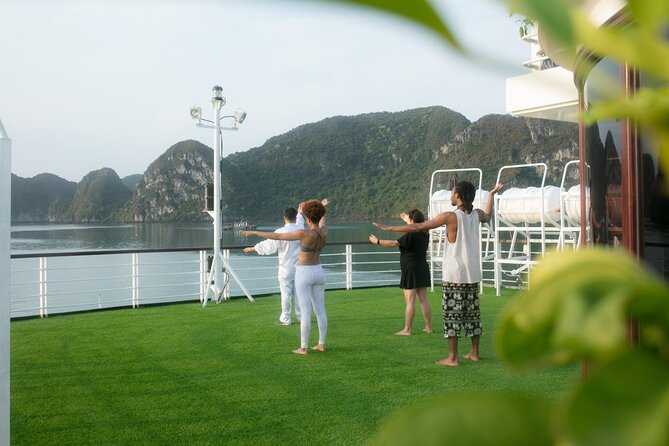 Halong Bay Cruise 2 days 1 night from Hanoi included transfer - Food and Culture On Board: Fresh Seafood and a Vietnamese Cooking Class