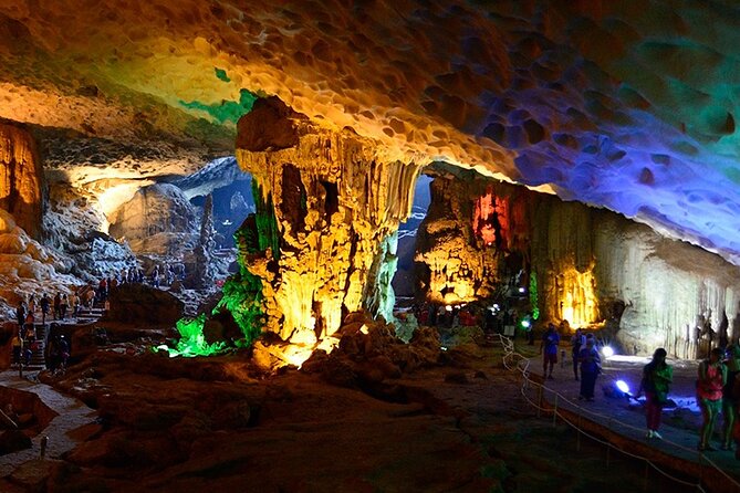 Halong Bay Day Tour By Diamond Era Cruise,Titop,Sung Sot & kayak - Luon Cave kayaking or bamboo boat: the best change of pace