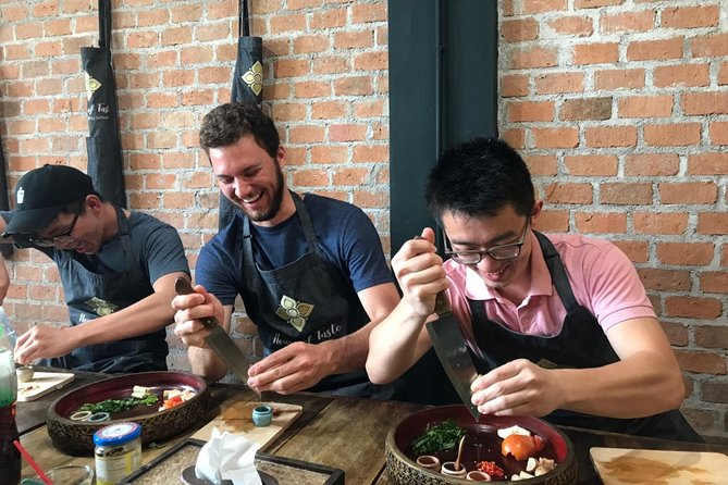 Hands on Thai Cooking Class and Market Tour - Your cooking “menu”: what you’ll likely make and what you’ll eat