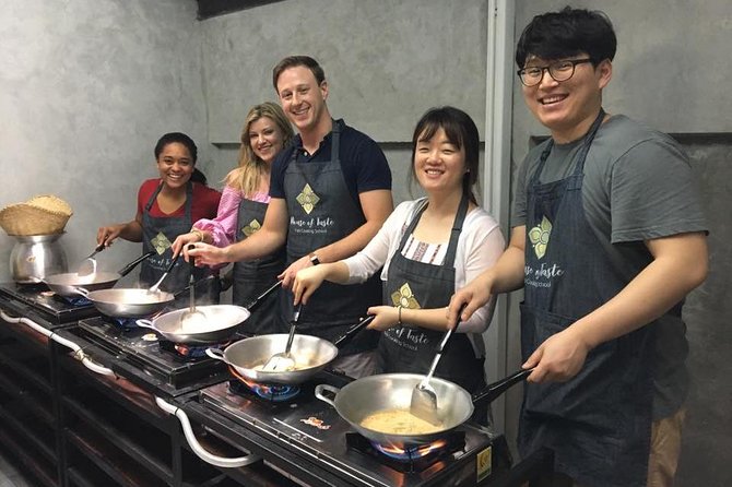 Hands on Thai Cooking Class and Market Tour - Lunch or dinner: eating what you made, in a comfortable setup