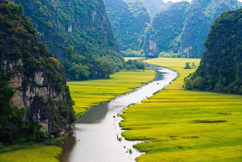 Hanoi: 3-Day Ninh Binh Trip and Ha Long Bay 5-Star Cruise - Ninh Binh evening: hotel comfort where you can actually relax