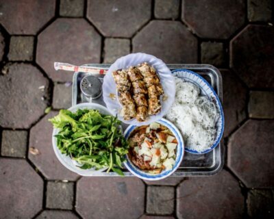 Hanoi: 7 Tastings Street Food Tour with Train Street - Your 7 tastings: what you’ll likely eat (and what makes each bite work)
