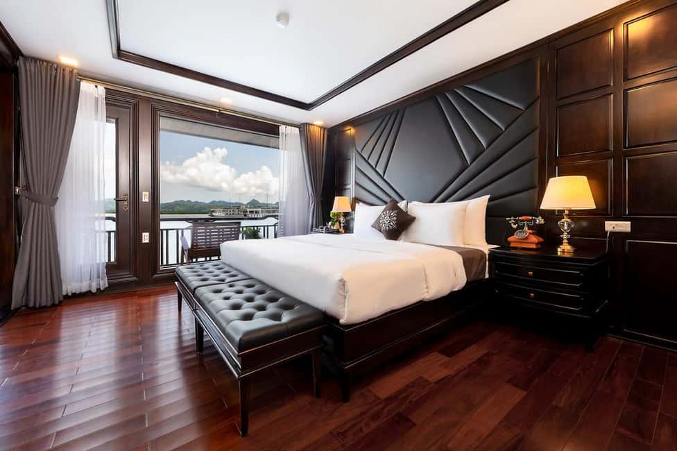 Hanoi: Aspira 5★ Overnight Cruise w/ Balcony & Free Transfer - Cabin comfort: what the balcony and bathtub really change