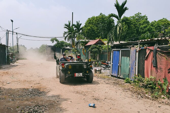 Hanoi Jeep Tour: Red River Countryside Culture & Daily Life - Guides and drivers: the real quality marker