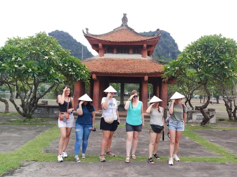 Hanoi/Ninh Binh: 1-Day Tam Coc/Trang An, Hoa Lu & Mua Caves - Tam Coc or Trang An Sampan: Pick Your Cave Style