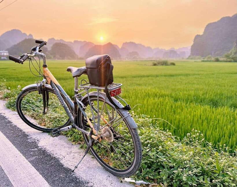 Hanoi: Ninh Binh- Hoa Lu - Trang An - Mua Cave - Best Seller - Trang An cave boat ride: the main event, done with local rowers