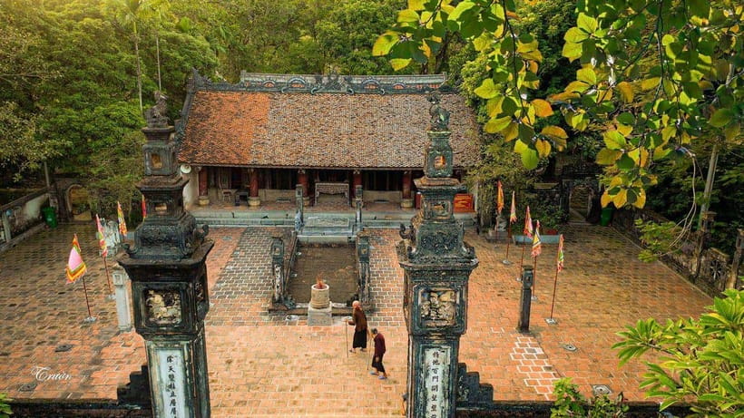 Hanoi: Ninh Binh- Hoa Lu - Trang An - Mua Cave - Best Seller - What the day feels like overall: packed, but not chaotic