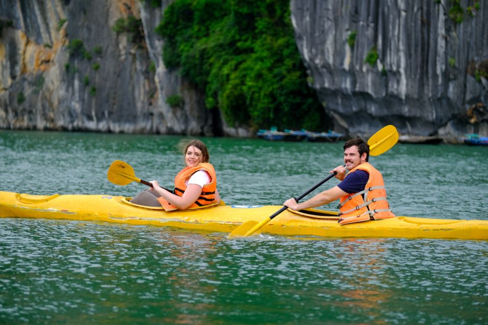 Hanoi: Roundtrip Halong Bay Islands, Caves, Kayaking & Lunch - Cruising for About 5 Hours: Rocks, Islands, and Cave Time