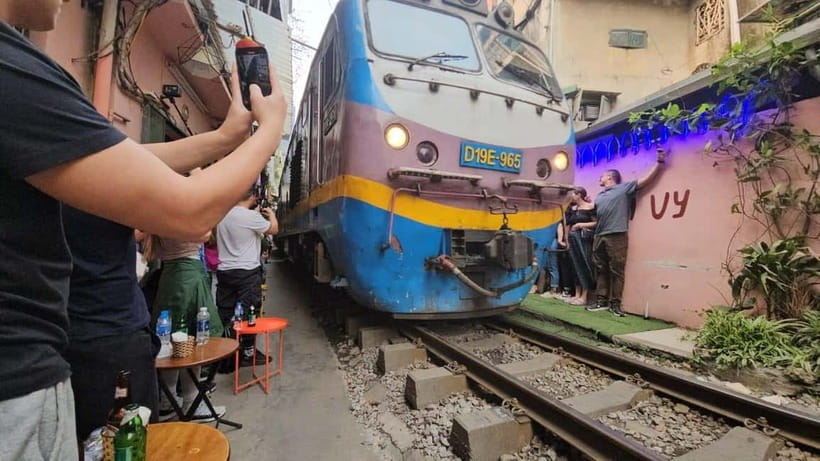 Hanoi: Street Food Tour with Train Street and Old Quarter - Key points to know before you go