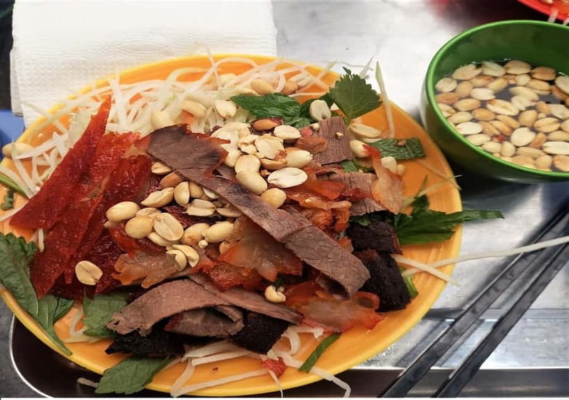 Hanoi: Street Food Tour with Train Street and Old Quarter - The First Tastings: Pho, Banh My, Nem, And Why The Order Matters