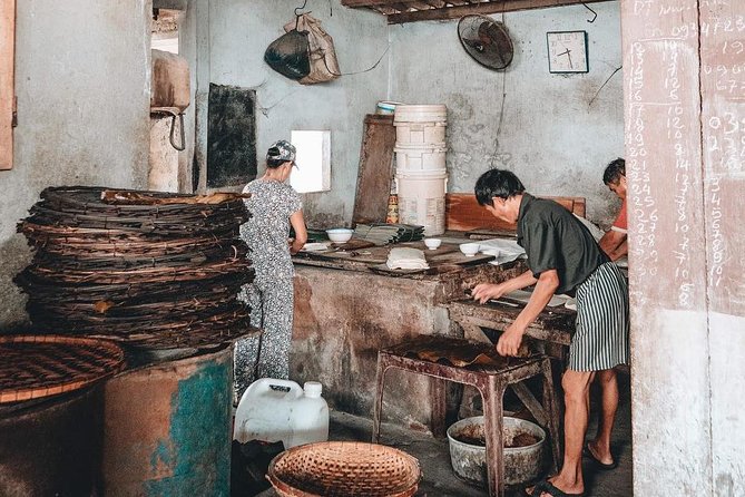 Hidden Gems of Old Hoi An - Entering the noodle world: Cao Lau and bean sprouts in real factories