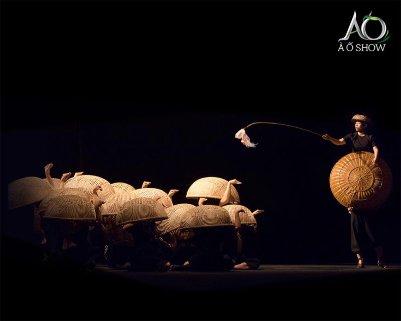 Ho Chi Minh: A O Show Bamboo Circus at Saigon Opera House - Bamboo acrobatics and athleticism, up close