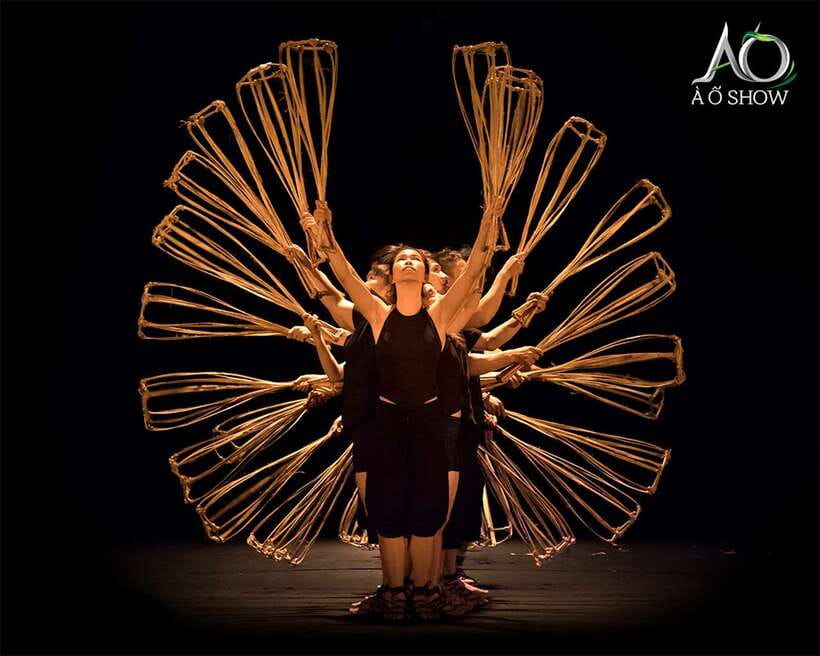Ho Chi Minh: A O Show Bamboo Circus at Saigon Opera House - Humor and audience-friendly storytelling