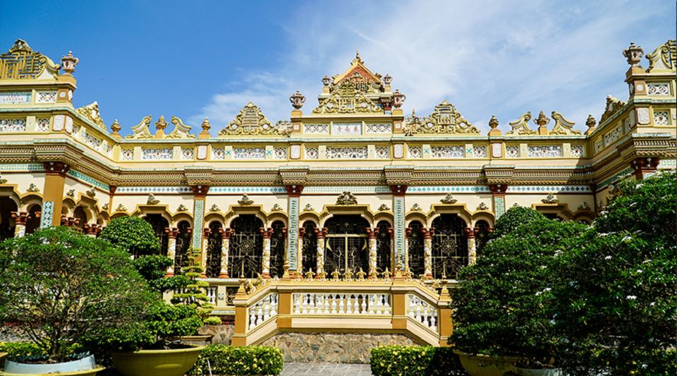 Ho Chi Minh City: Discover Mekong Delta & Coconut Village - Unicorn Islet: folk music, fruit tasting, and honey tea