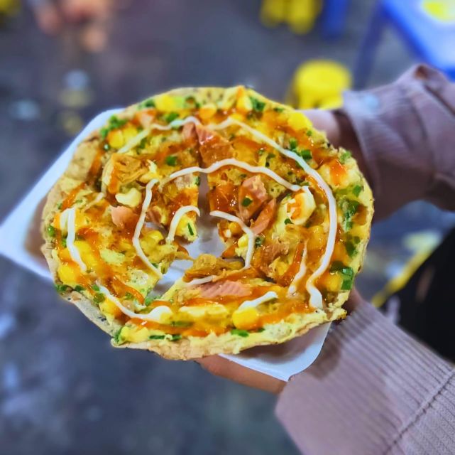 Ho Chi Minh City: Food Tour by Scooter with Eleven Tastings - The bánh xèo cooking class: more than a photo stop
