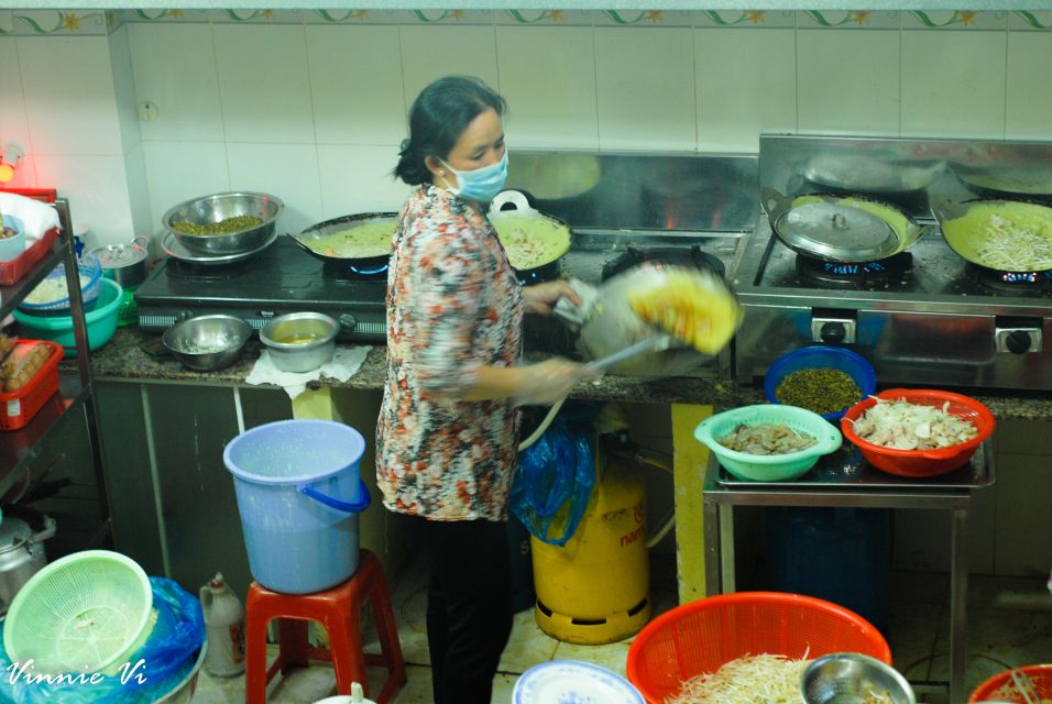 Ho Chi Minh City: Private Street Food Evening Walking Tour - Drinks That Go Beyond Beer: Forest Banana Sticky Rice Wine