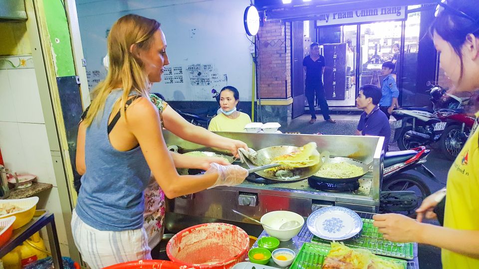 Ho Chi Minh City: Private Street Food Motorbike Tour - Flower Market Night: Walking the Blooms Before You Eat Grilled Banana Cake