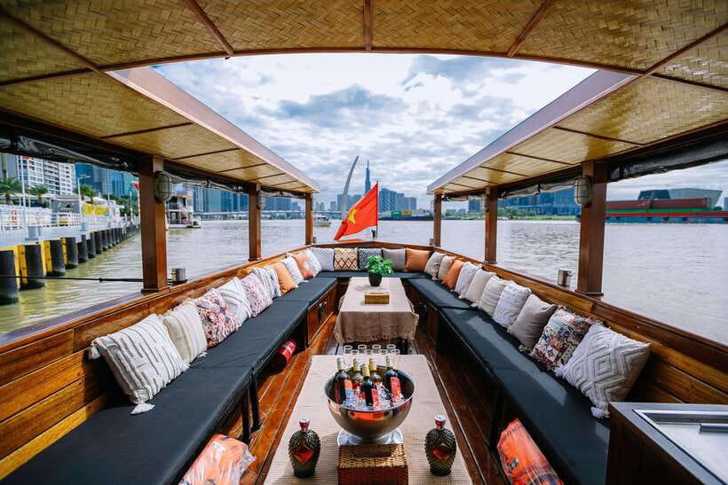 Ho Chi Minh City: Saigon River Boutique Cruise - From Hotel Majestic to Landmark 81: the pass-by landmarks, stop-by-stop