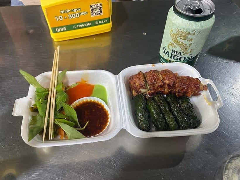 Ho Chi Minh City: Super Niche Walking Street Food Tour - Beer, Hygiene, and Insurance: The Practical Safety Nets