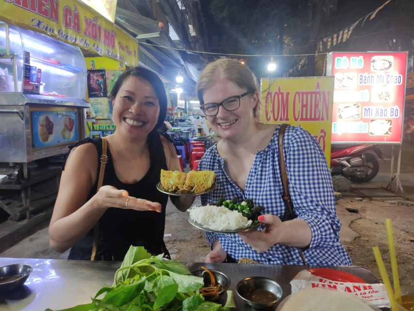 Ho Chi Minh City: Walking Food Tour with 13 Tastings - Markets, alleys, and the flower stop that ties it together