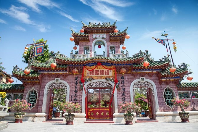 Hoi An Ancient Town Walking Tour with a Local - Price and the UNESCO Entrance Ticket Add-On