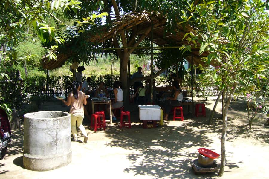 Hoi An Countryside: Guided Morning or Afternoon Bicycle Tour - From lanterns to river deltas: why this tour feels different