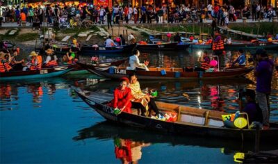 Hoi An : Hoai River Boat Trip by Night and Floating Lantern - Getting There on Foot: Meeting at the Kazimierz Kwiatkowski Bust