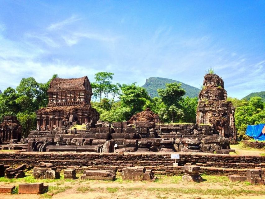 Hoi An: My Son Sanctuary and Thu Bon River Boat Trip - The Cham dance/Apsara performance: a small stop that adds context