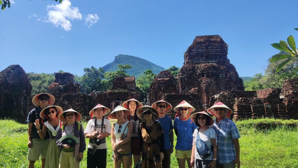 Hoi An: My Son Sanctuary and Thu Bon River Boat Trip - Food break matters: lunch at a local house or afternoon banh mi