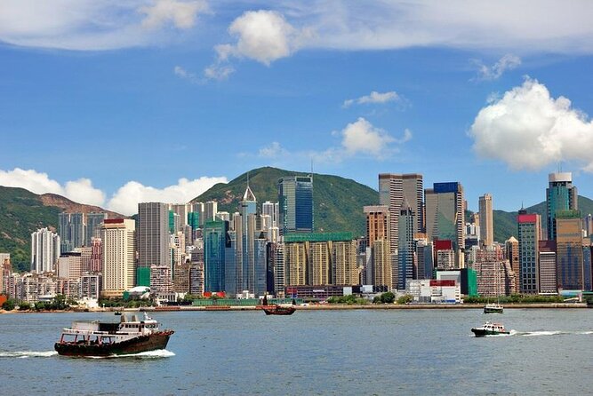 Hong Kong Day Tour: City Landmarks & Highlights - Key things that make this tour work