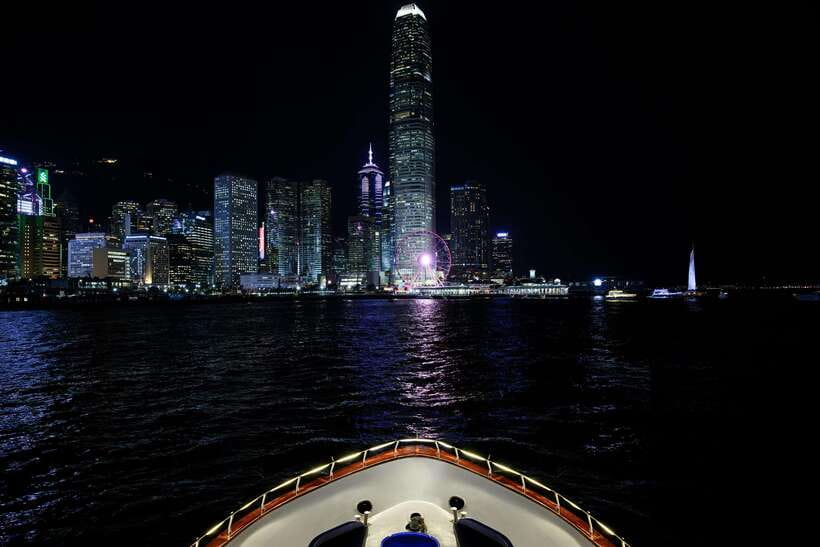 Hong Kong: Victoria Harbour Evening Cruise with Drinks - The 7:40 PM Symphony of Lights timing: make it count