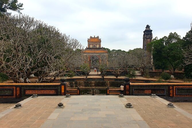 Hue’s Top Attractions by Car with Informative ES Driver - Hue’s royal tomb circuit is made for a private car