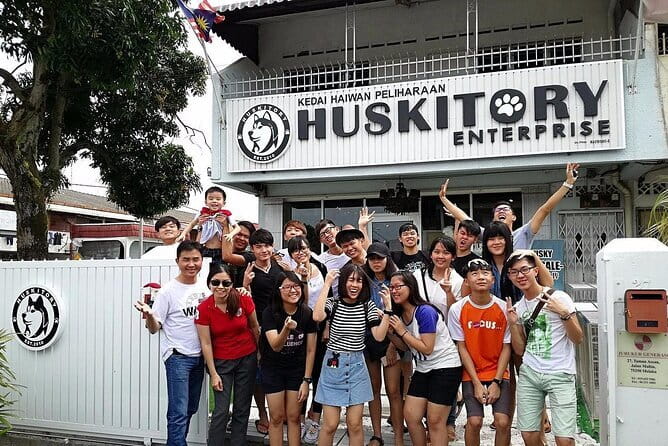 Huskitory Connecting People and Dogs - Champion-line huskies: the breed story behind the cuddles