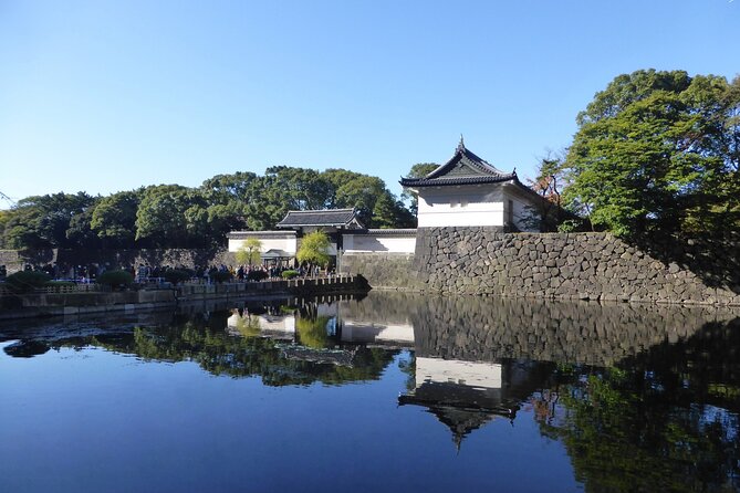 Imperial Palace East Garden and Edo Castle Walking Tour in Tokyo - Quick hits before you go
