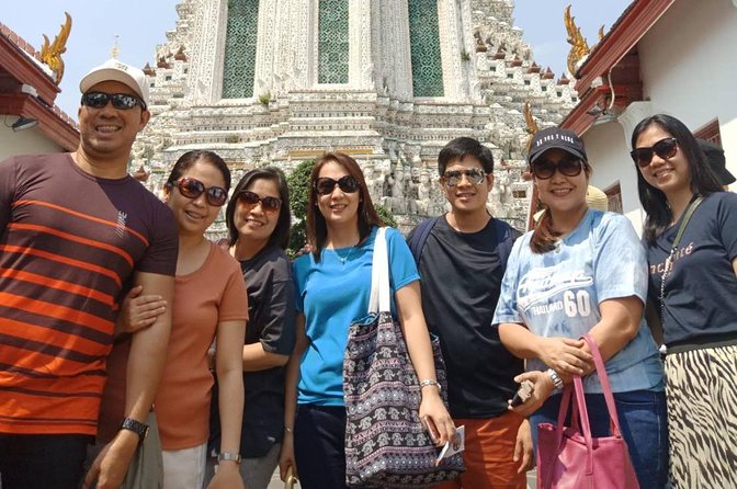 In and around Bangkok Private Tour Guide with Custom Experience - Museums and malls: air-conditioning, quick learning, and flexible replacements